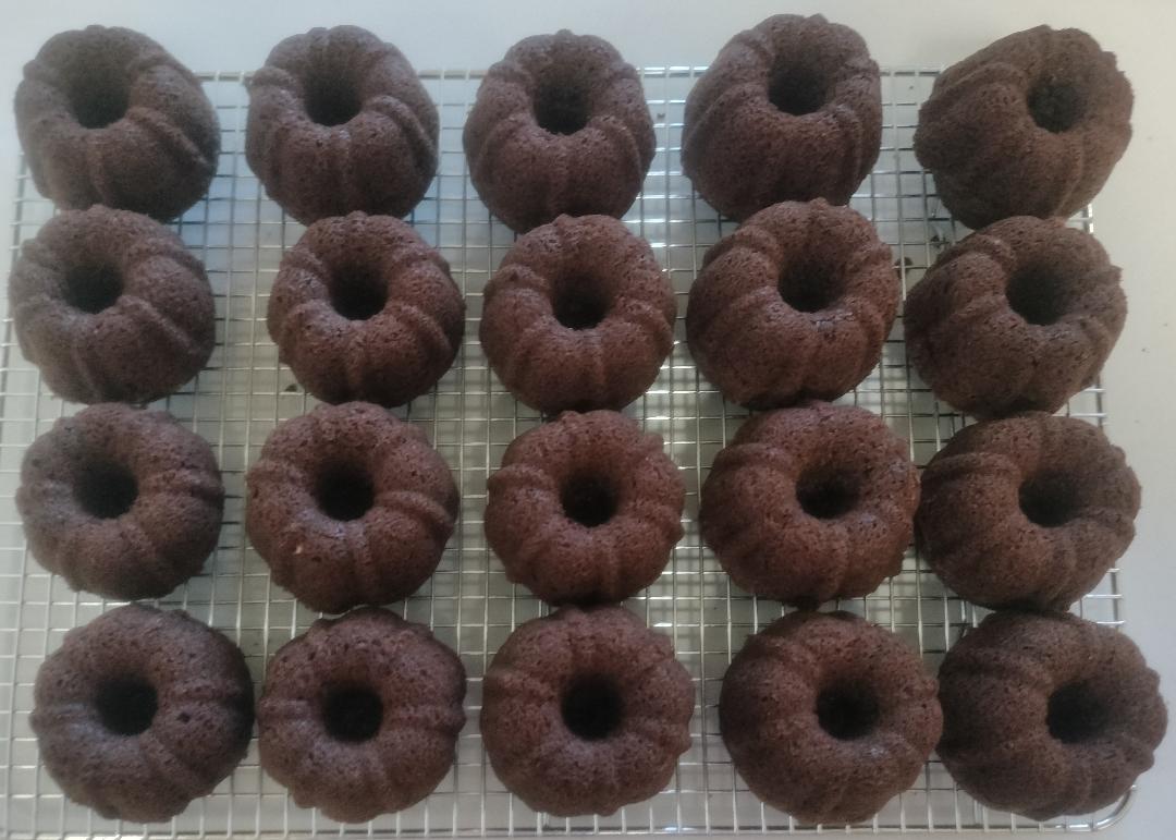Mini Bundt Cakes Dozen