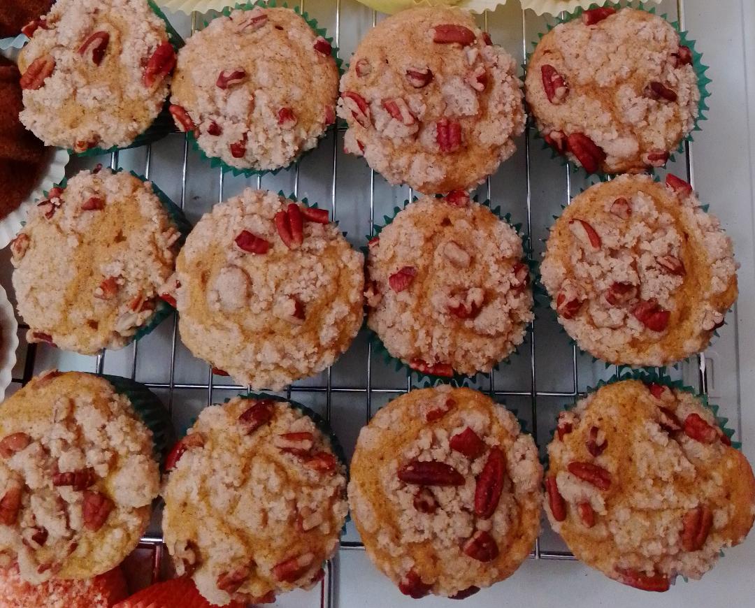 Pumpkin Pecan Streusel Muffins (6-pack)