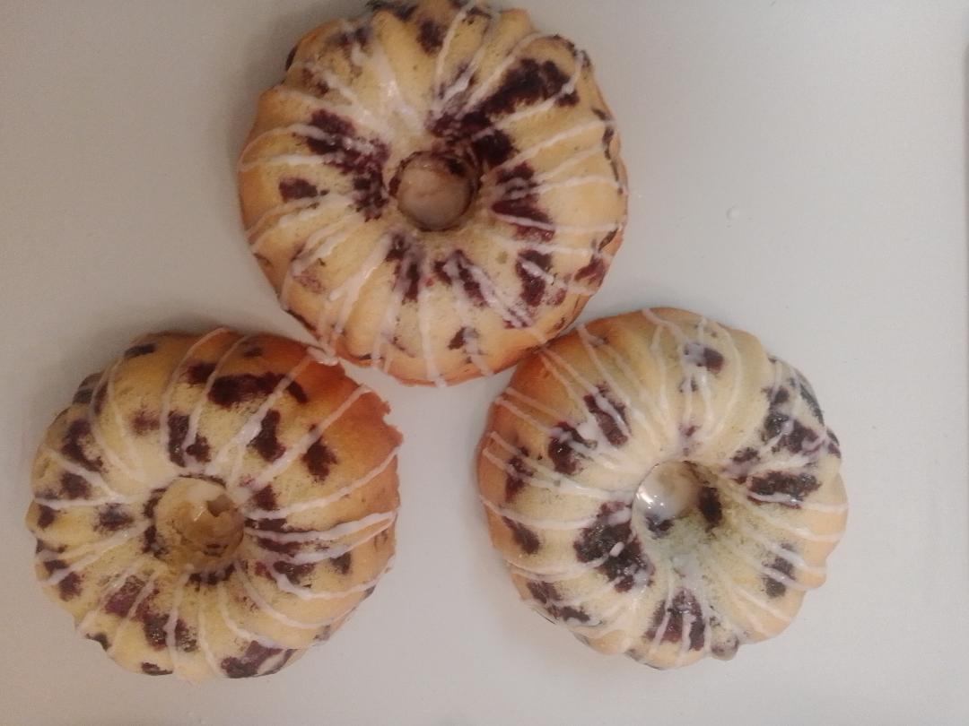 Medium Bundt Cake - serves 4-6