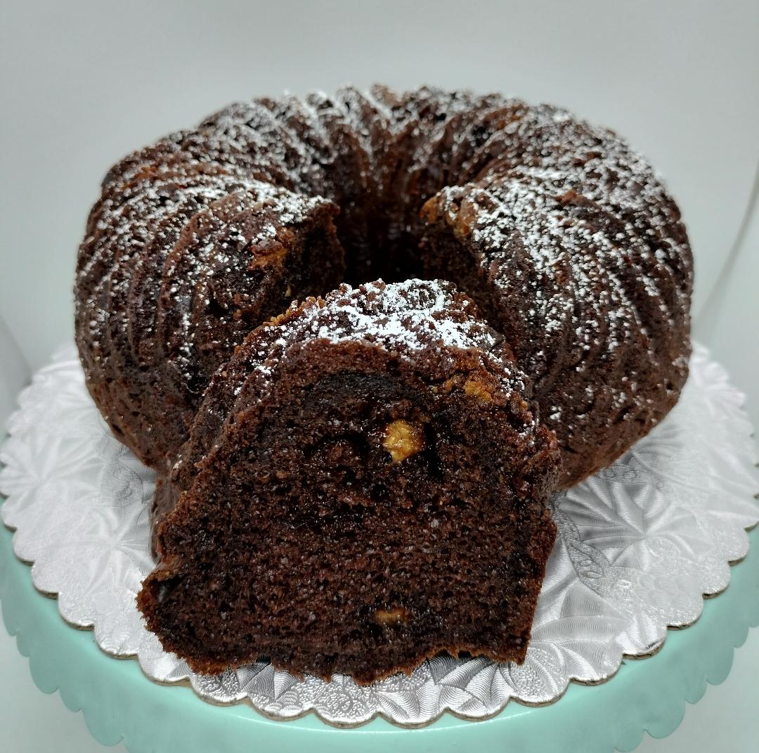 Peanut Butter Cup Chocolate Bundt Cake